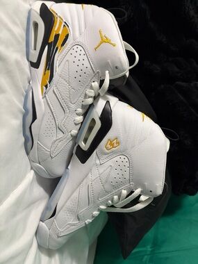 Nike Kids White Black Yellow Air Jordan Style Sneakers